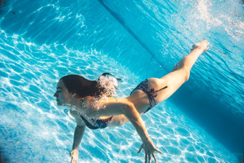Lượng calo tiêu hao khi bơi còn phụ thuộc vào cân nặng, tốc độ, kỹ thuật và cường độ tập. 