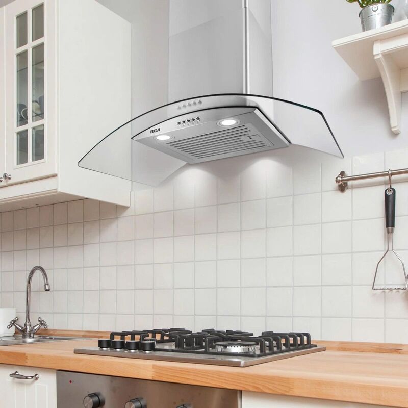 Máy âm tủ hợp bếp nhỏ, còn máy kính cong phù hợp với không gian bếp rộng và hiện đại hơn. 