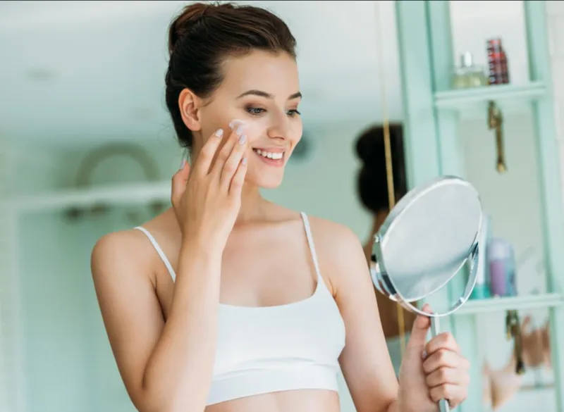 Quy trình tối giản và ổn định giúp dễ theo dõi phản ứng của làn da.